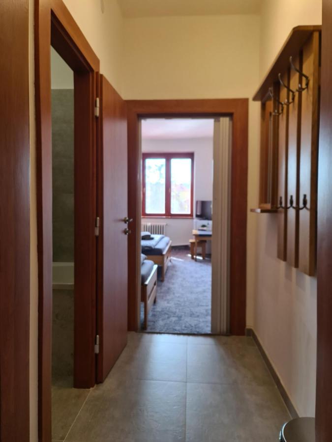 Hotel Koruna Rožnov pod Radhoštěm Zewnętrze zdjęcie