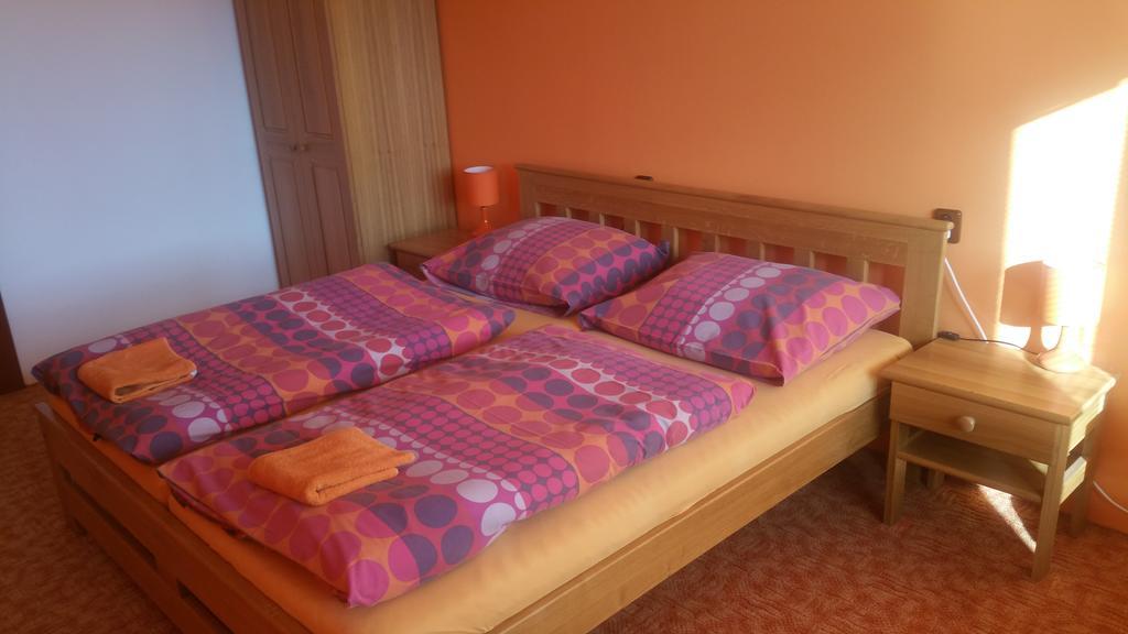 Hotel Koruna Rožnov pod Radhoštěm Pokój zdjęcie