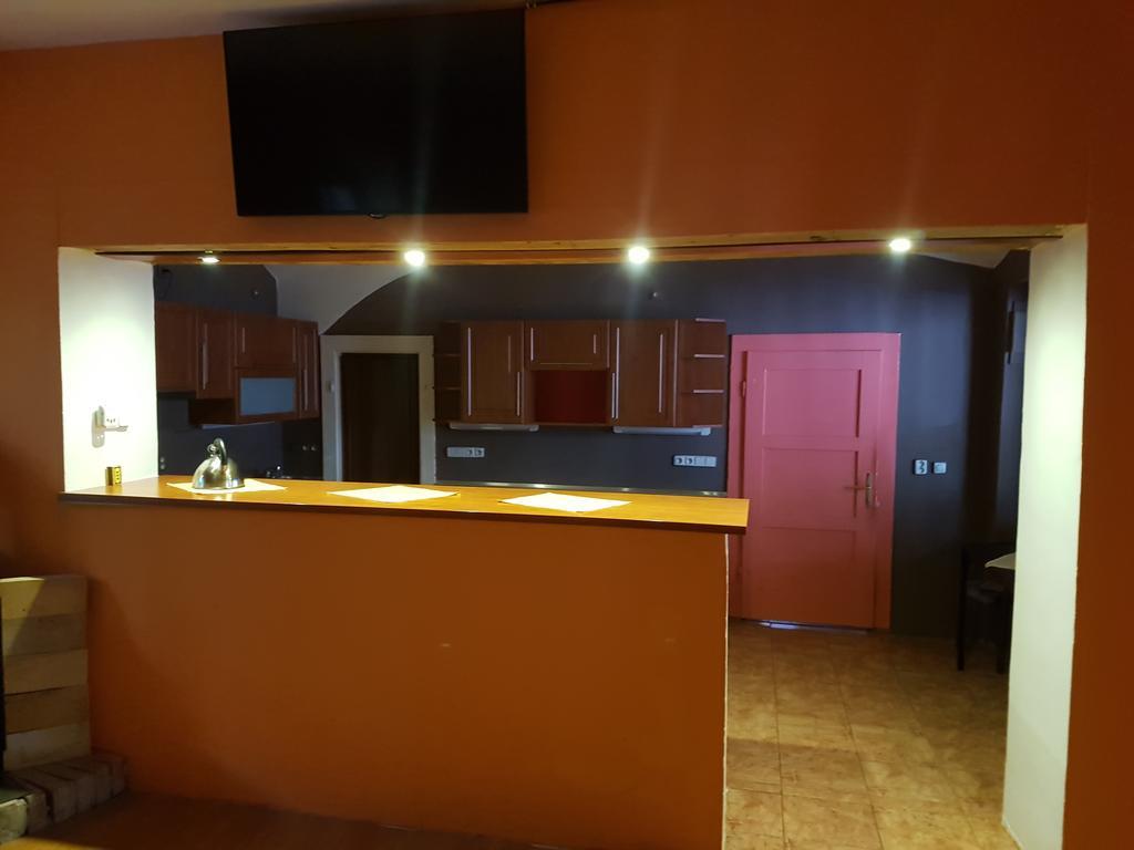 Hotel Koruna Rožnov pod Radhoštěm Zewnętrze zdjęcie