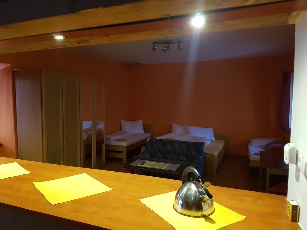 Hotel Koruna Rožnov pod Radhoštěm Zewnętrze zdjęcie