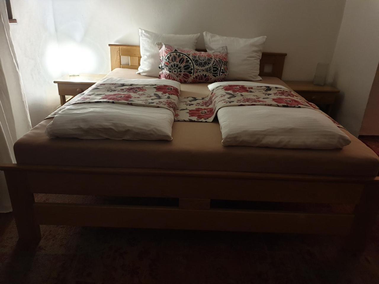 Hotel Koruna Rožnov pod Radhoštěm Zewnętrze zdjęcie